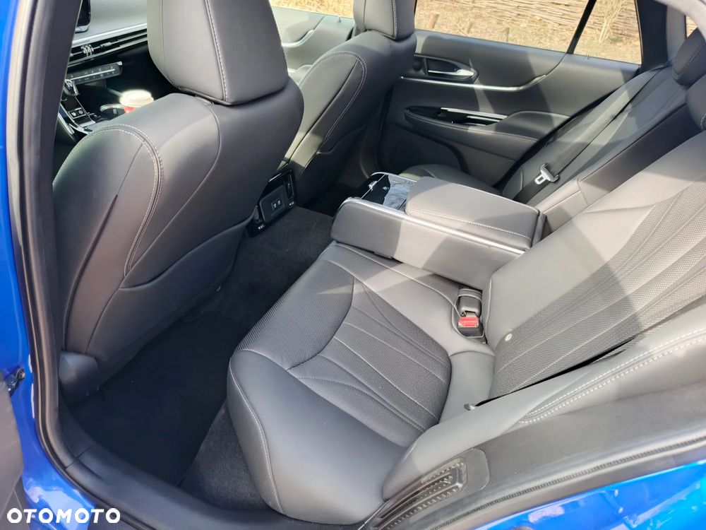 Toyota Mirai Prestige - 19