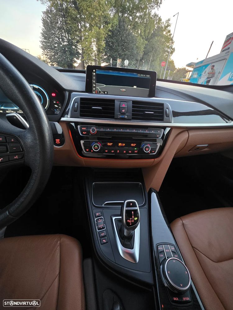 BMW 320 Gran Turismo - 13