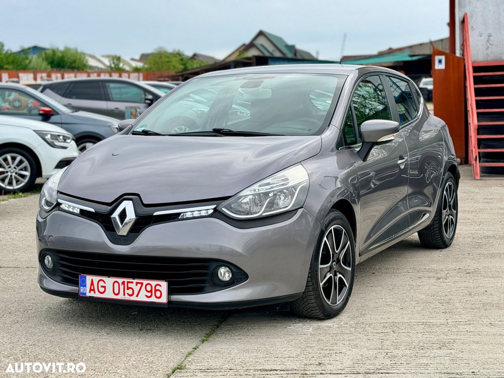 Renault Clio - 1