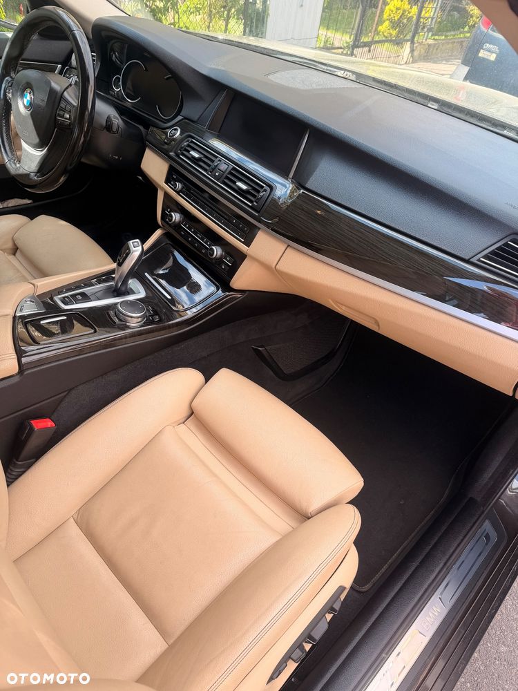 BMW Seria 5 520d xDrive Luxury Line - 8