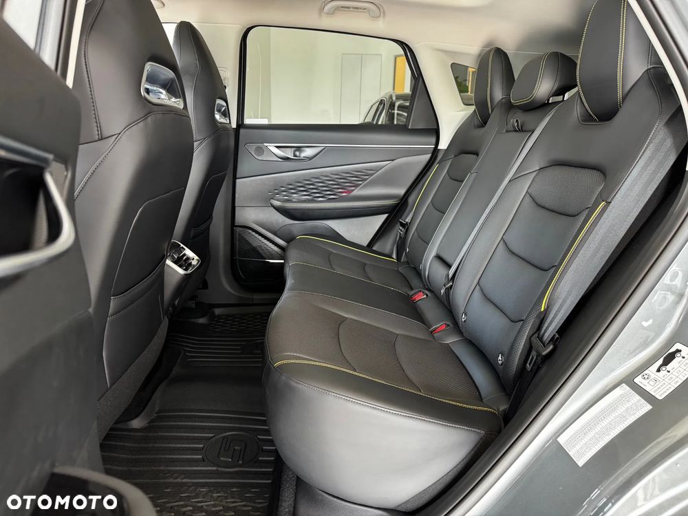 BAIC 5 Beijing 1.5T Comfort DCT - 26