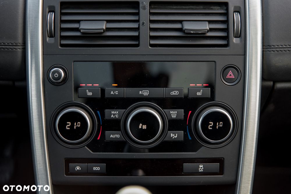 Land Rover Discovery Sport TD4 HSE Luxury - 23