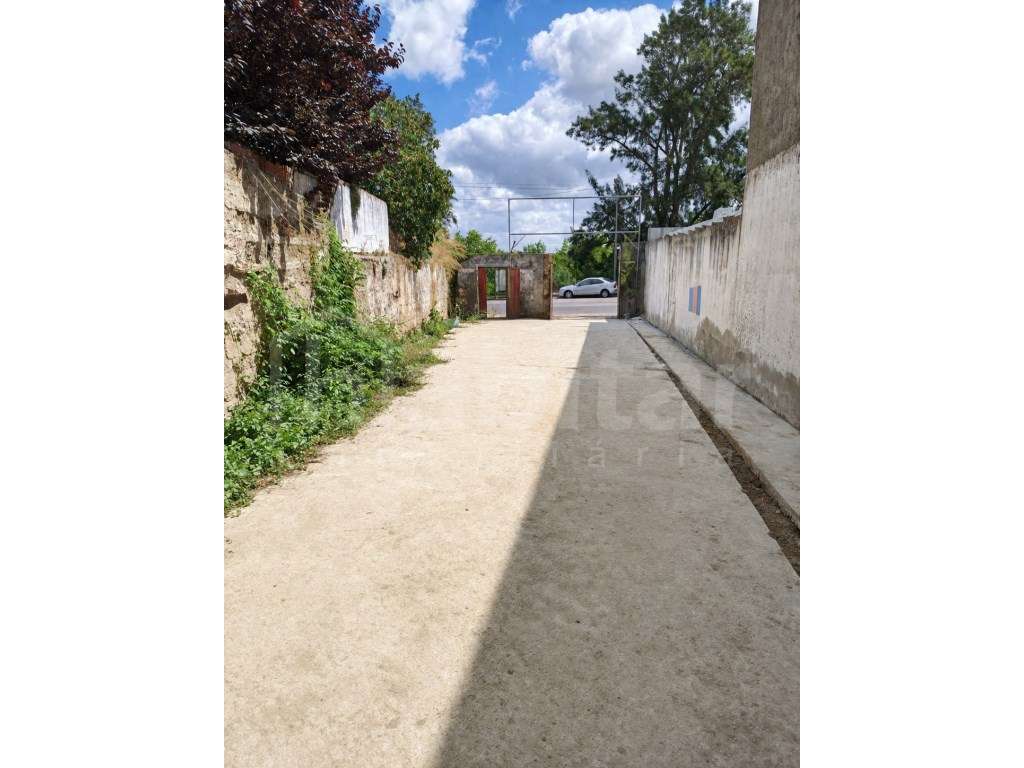 Armazém com Excelente Localização em Benavente - Grande imagem: 2/2