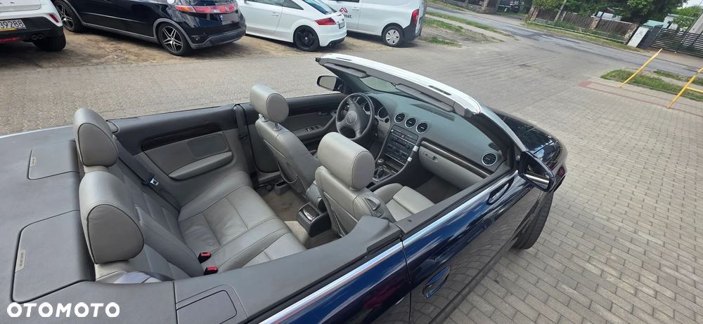 Audi A4 Cabrio - 8