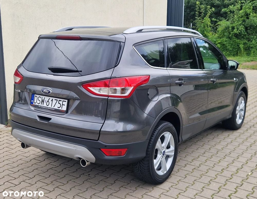 Ford Kuga 2.0 TDCi FWD Titanium - 11