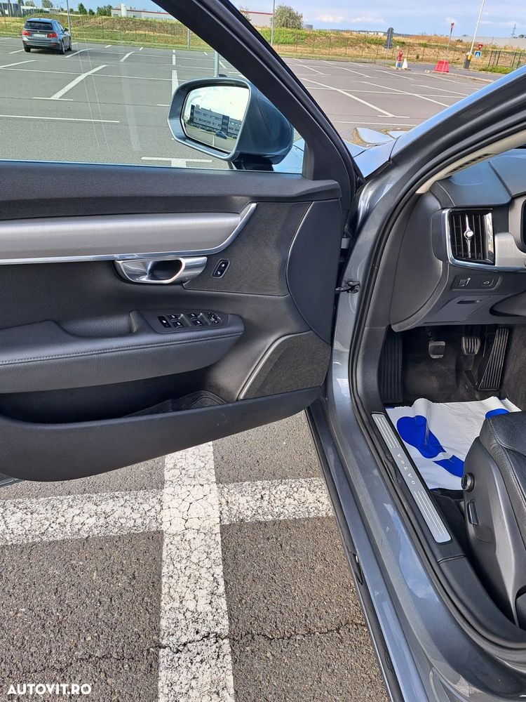 Volvo V90 D3 Momentum - 37
