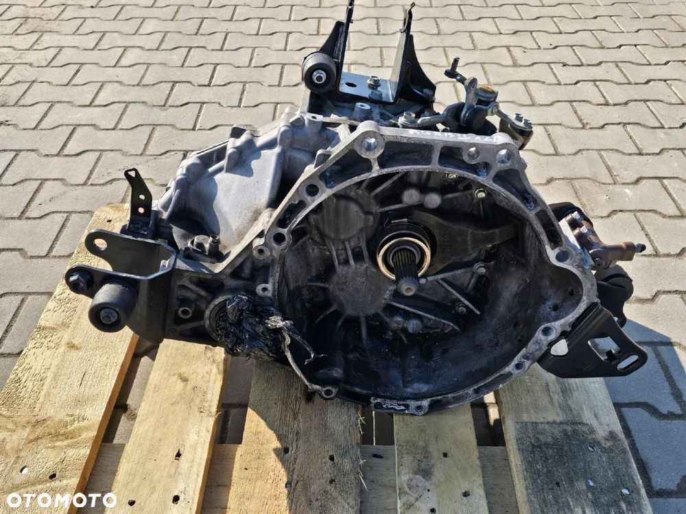 TOYOTA AURIS II E18 LIFT SKRZYNIA BIEGÓW 1.6D4D EA66 6 BIEGÓW - 1