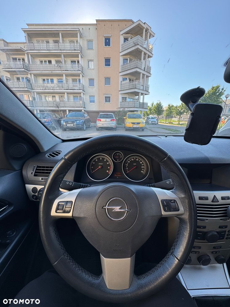 Opel Astra - 20