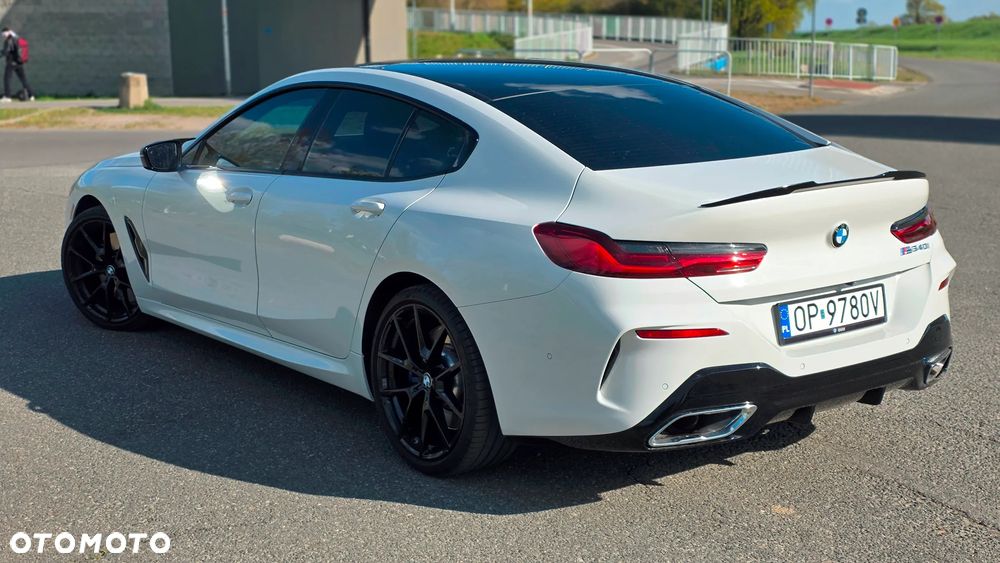 BMW Seria 8 840i - 26