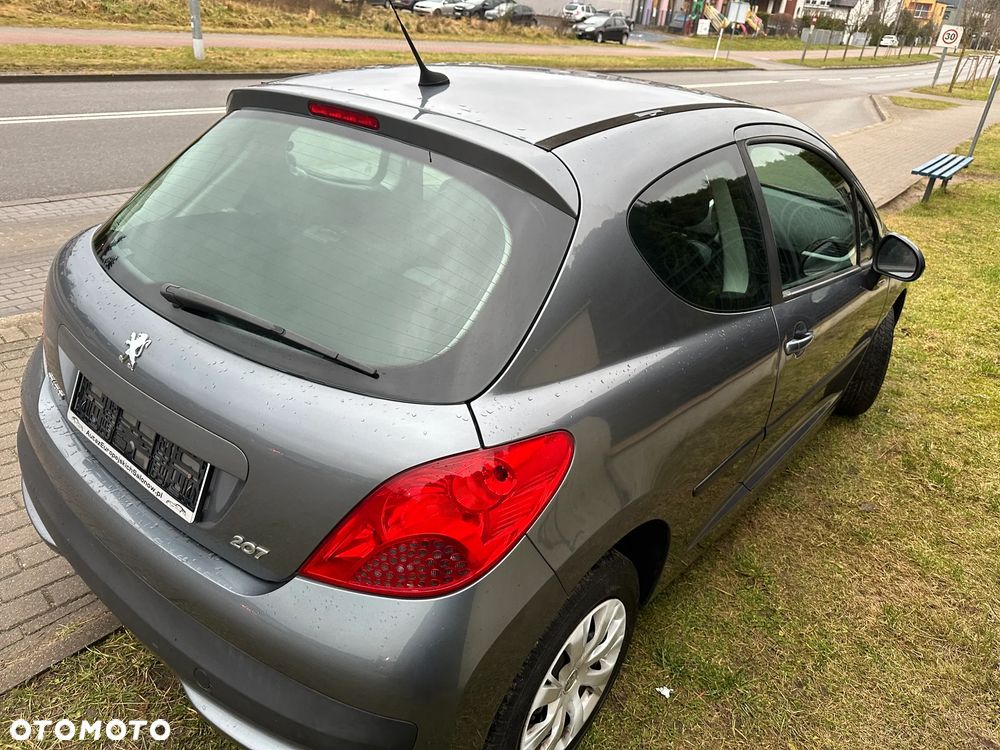 Peugeot 207 75 Filou - 12