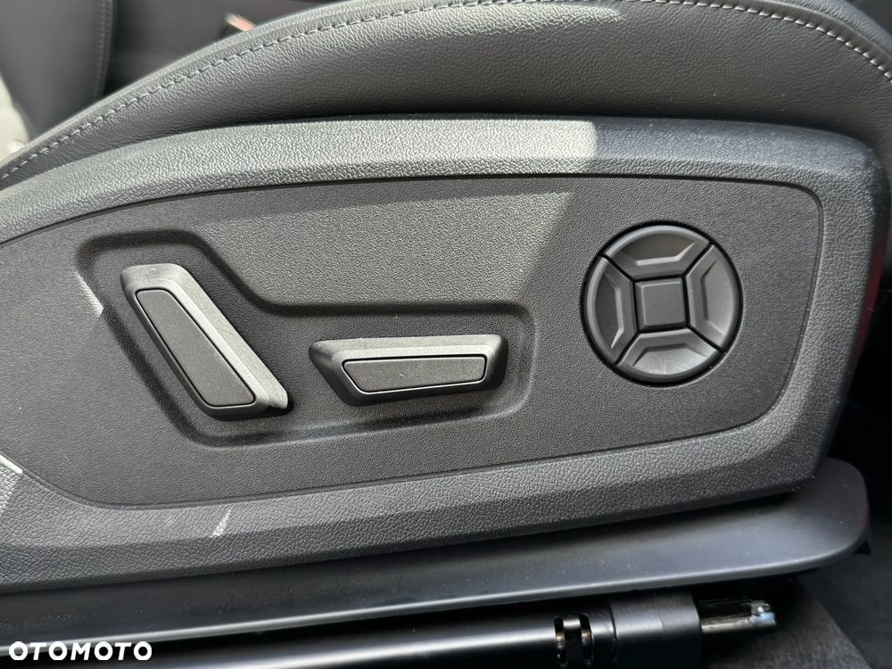 Audi A6 Avant e-tron - 40