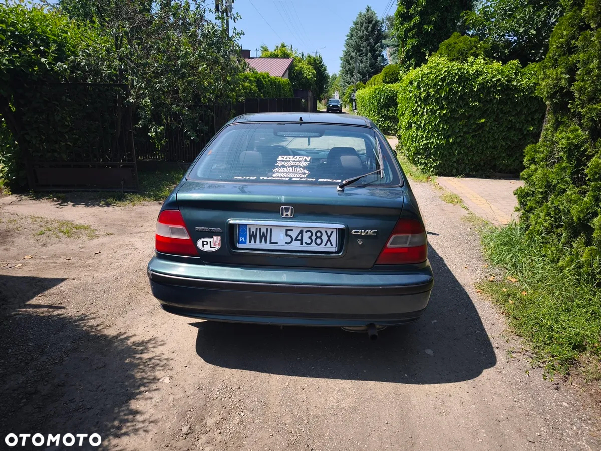 Honda Civic 1.4i - 4