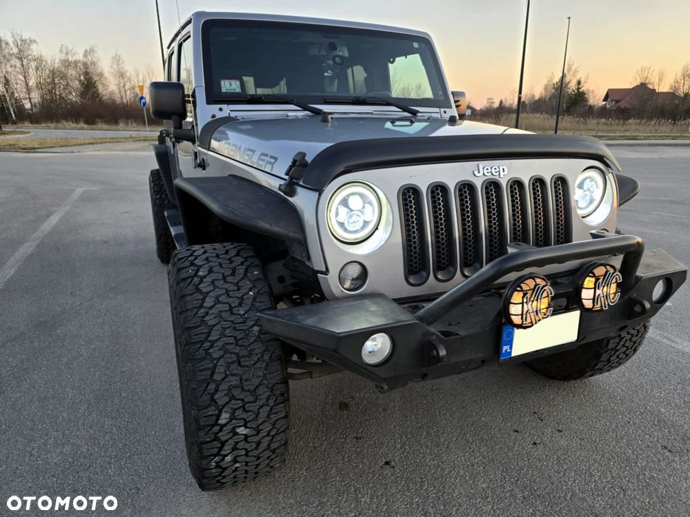 Jeep Wrangler 3.6 Unlim Sahara - 26