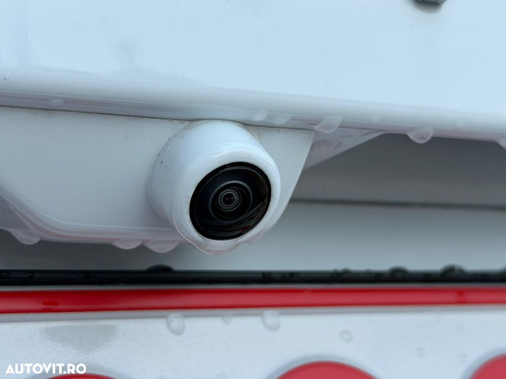 VOLKSWAGEN Caravelle 2026 — imagine 35