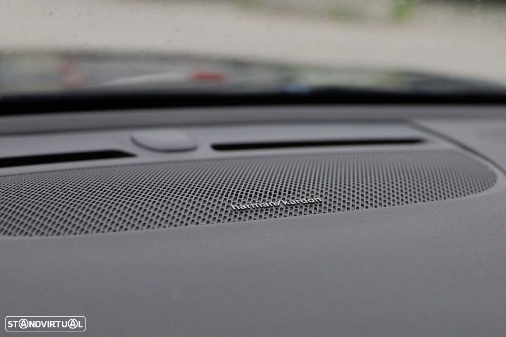 Volvo XC 40 1.5 T4 PHEV Plus Bright - 19