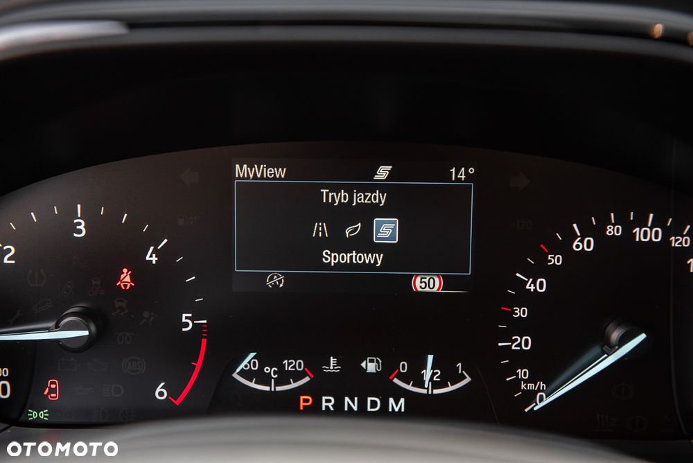 Ford Focus 1.5 EcoBlue Start-Stopp-System ST-LINE - 23