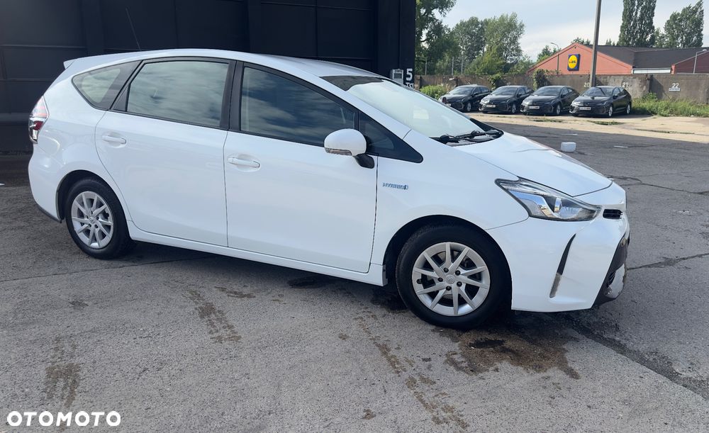 Toyota Prius+ (Hybrid) - 4