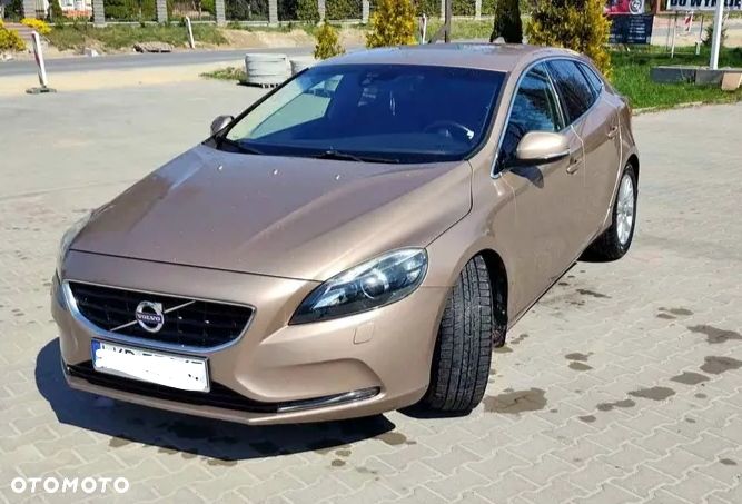 Volvo V40 D2 Summum - 1
