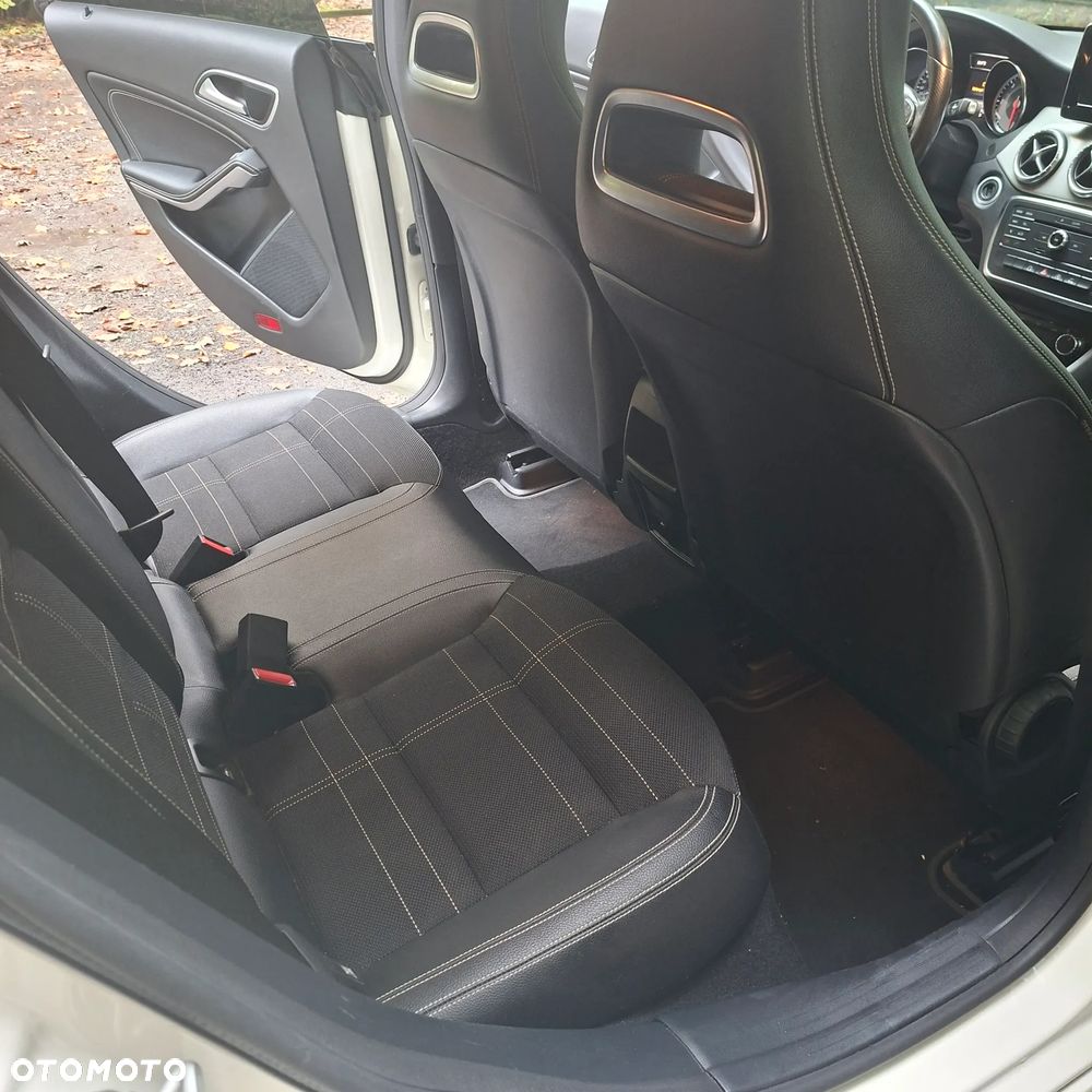 Mercedes-Benz CLA 200 (CDI) d 4-Matic - 9