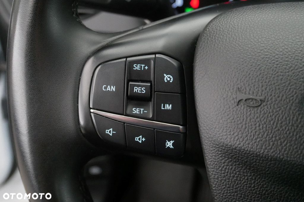 Ford Focus 1.0 EcoBoost Titanium - 23