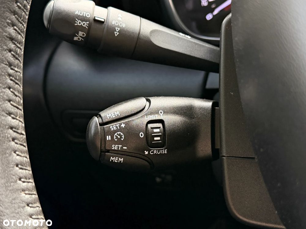 Citroën C3 Aircross 1.2 PureTech GPF Shine - 18