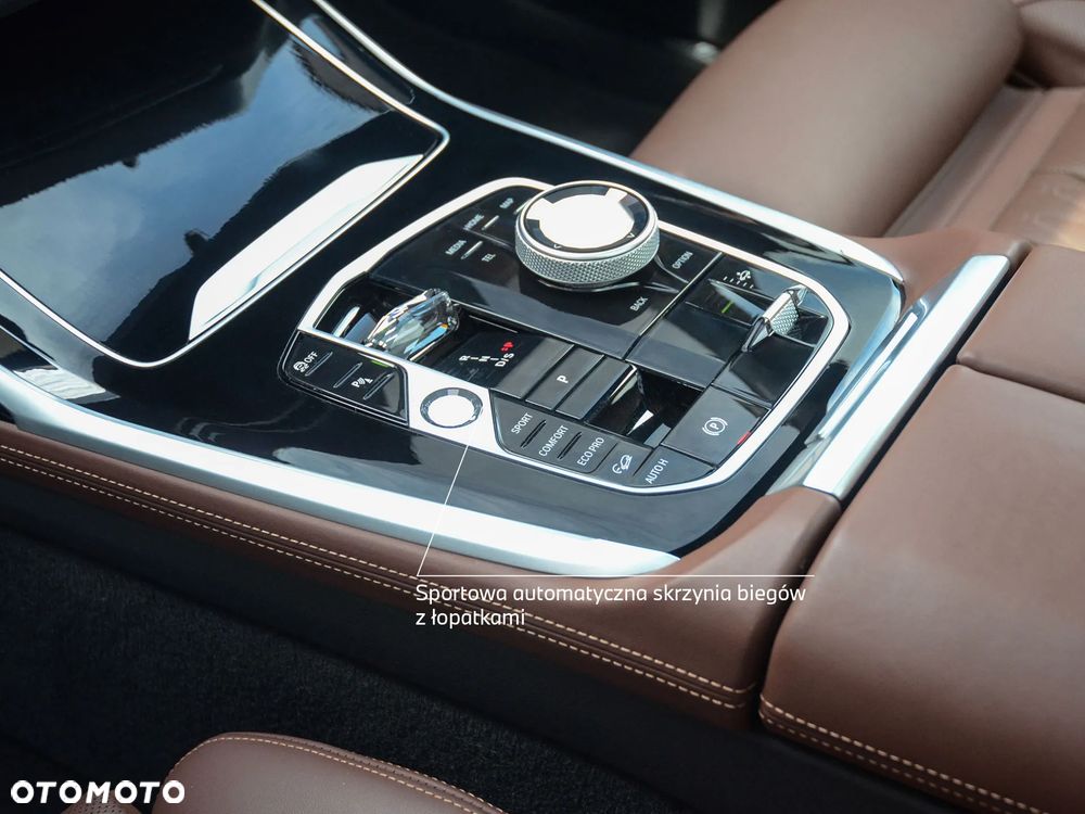 BMW X7 M60i xDrive mHEV sport - 24