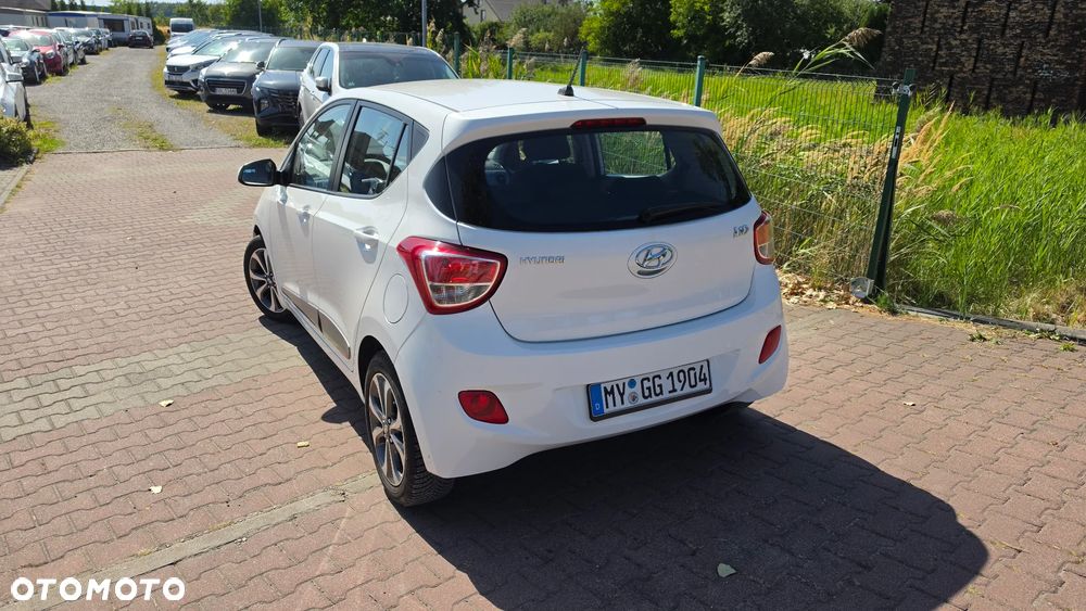 Hyundai i10 - 25