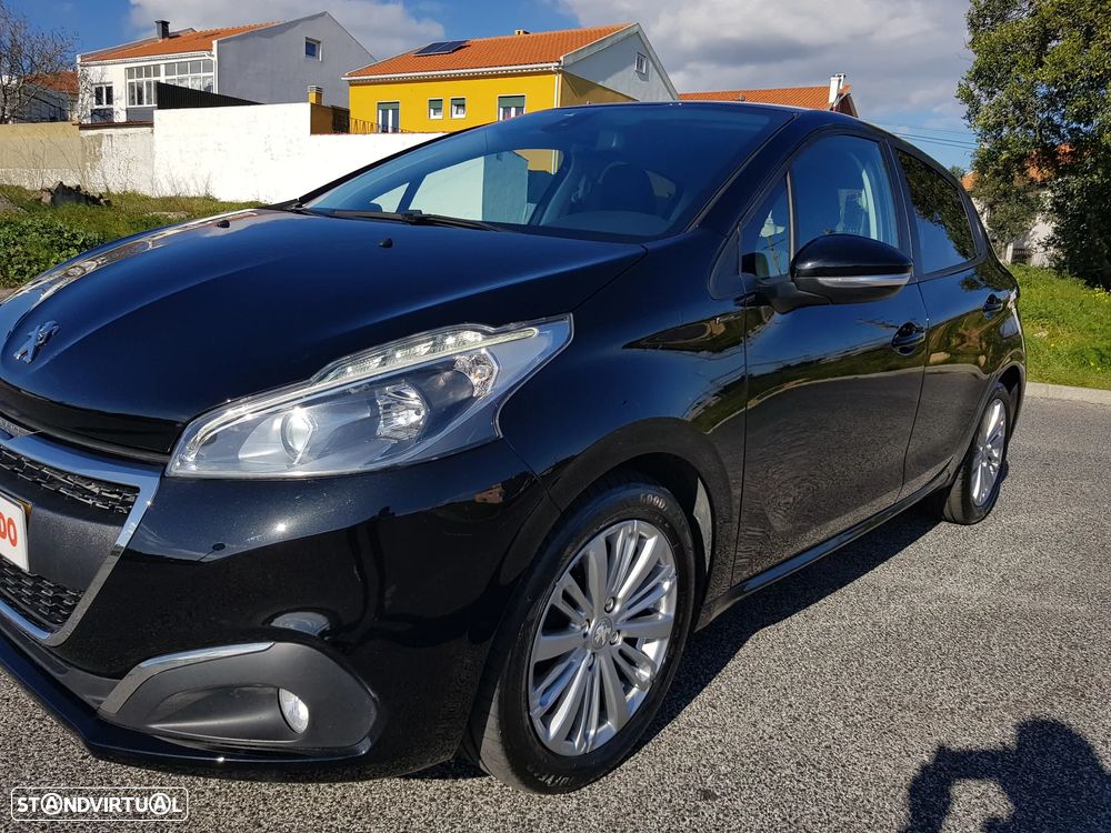 Peugeot 208 1.5 BlueHDi Signature - 57