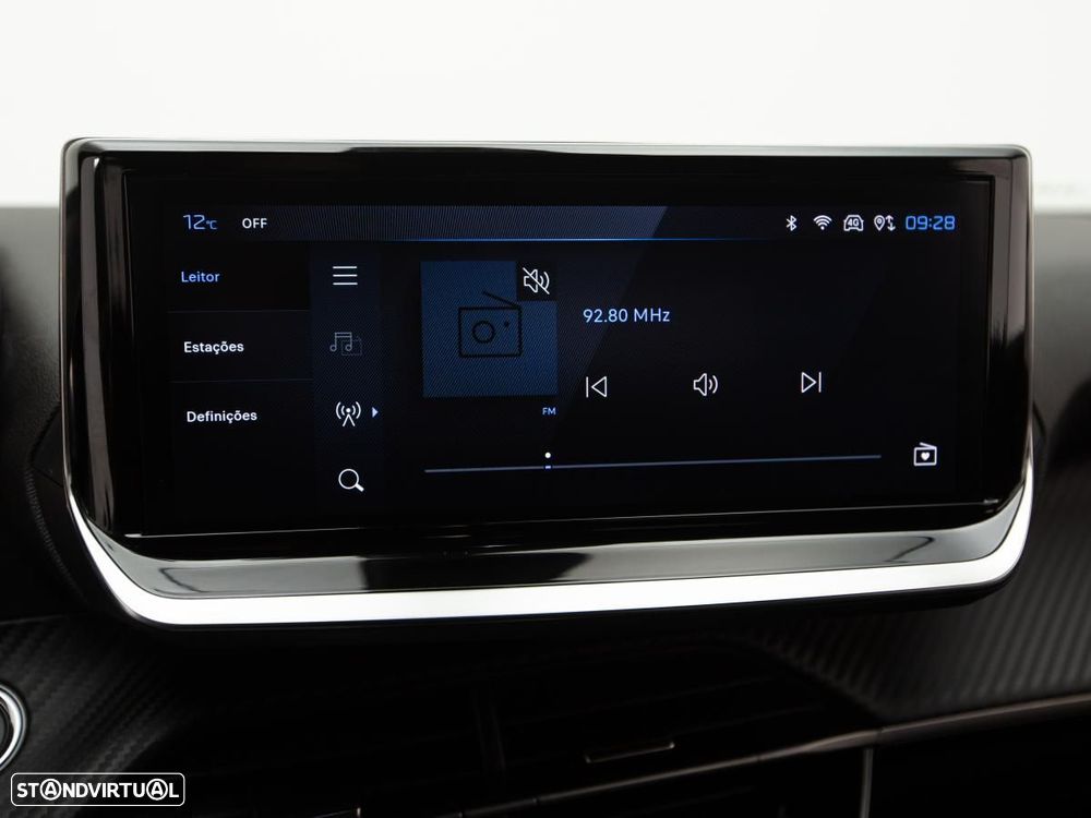 Peugeot 2008 PureTech 130 EAT8 Allure - 27