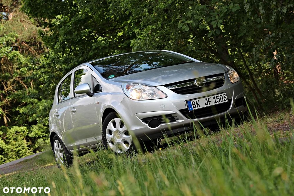 Opel Corsa 1.2 16V Easytronic Cosmo - 5