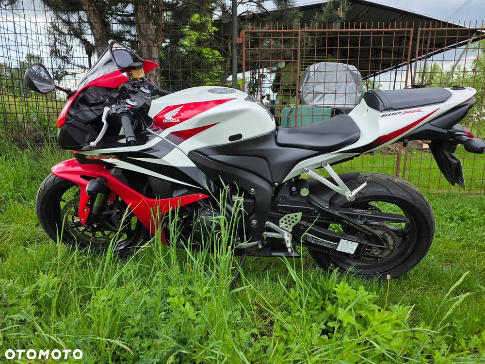 Honda CBR - 3