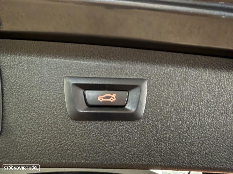 BMW 216 Active Tourer d Line Luxury Auto — fotografia 26