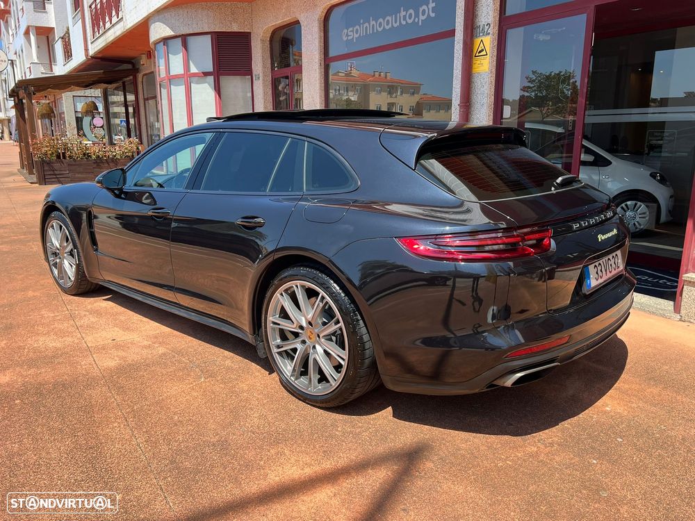 Porsche Panamera Sport Turismo 4 E-Hybrid - 2