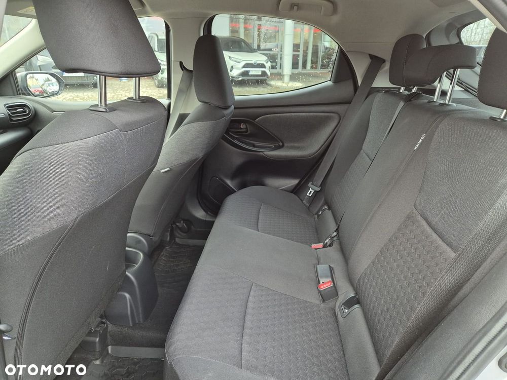 Toyota Yaris - 11