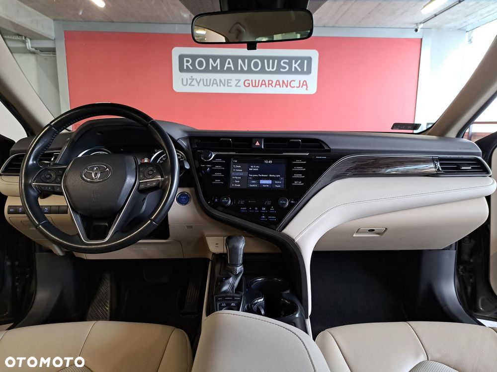 Toyota Camry 2.5 Hybrid Comfort CVT - 19
