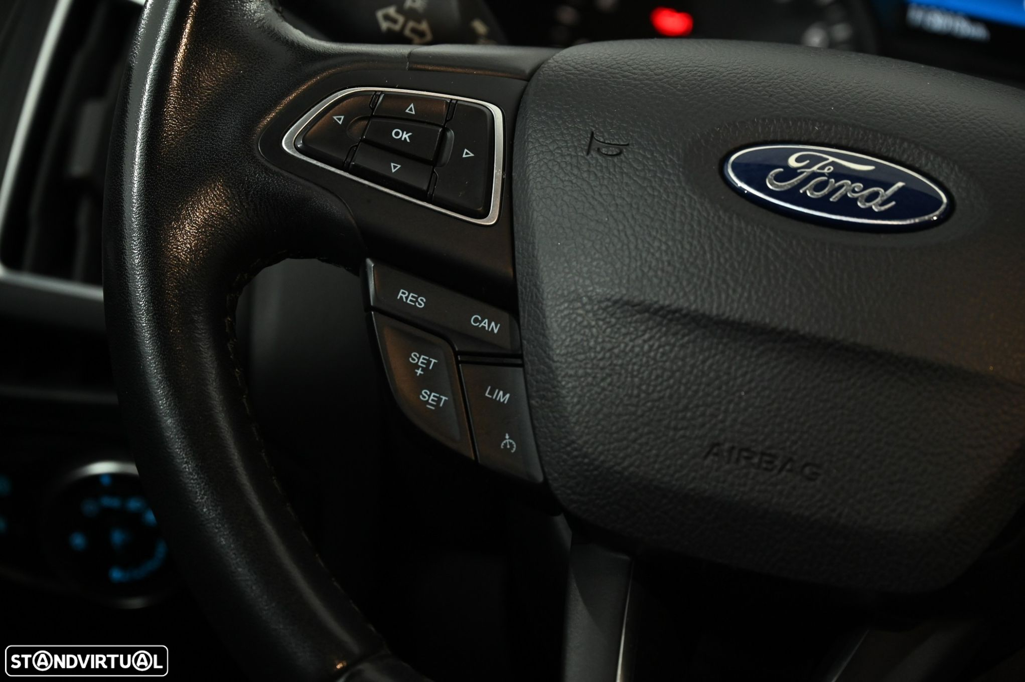 Ford Focus SW 1.0 EcoBoost Titanium - 26
