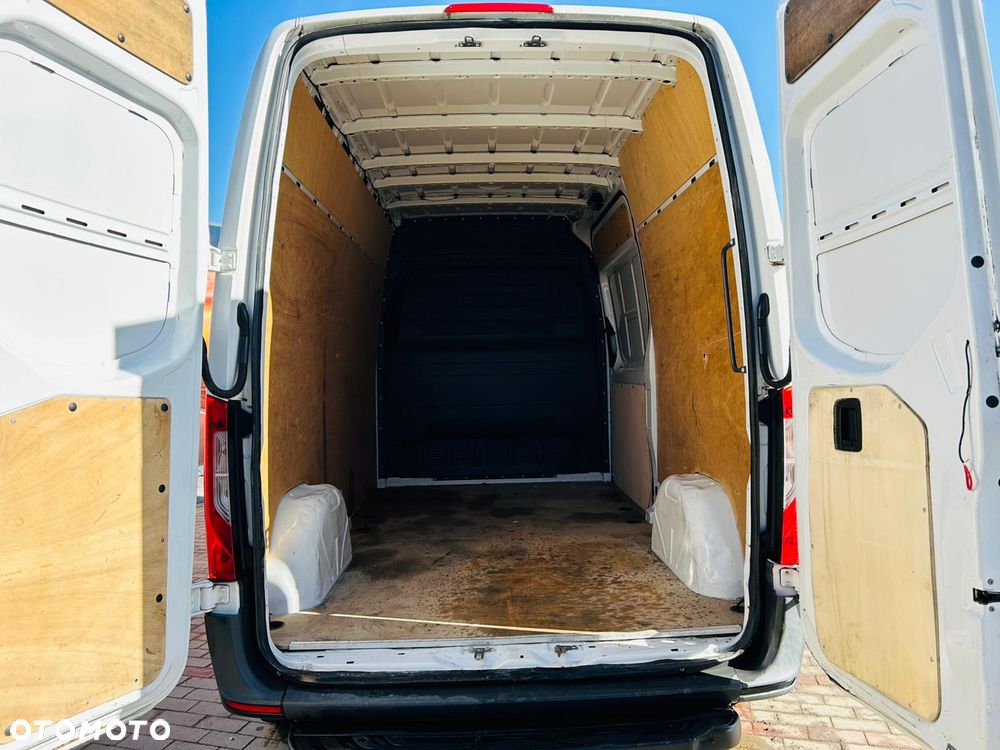 Mercedes-Benz sprinter - 11