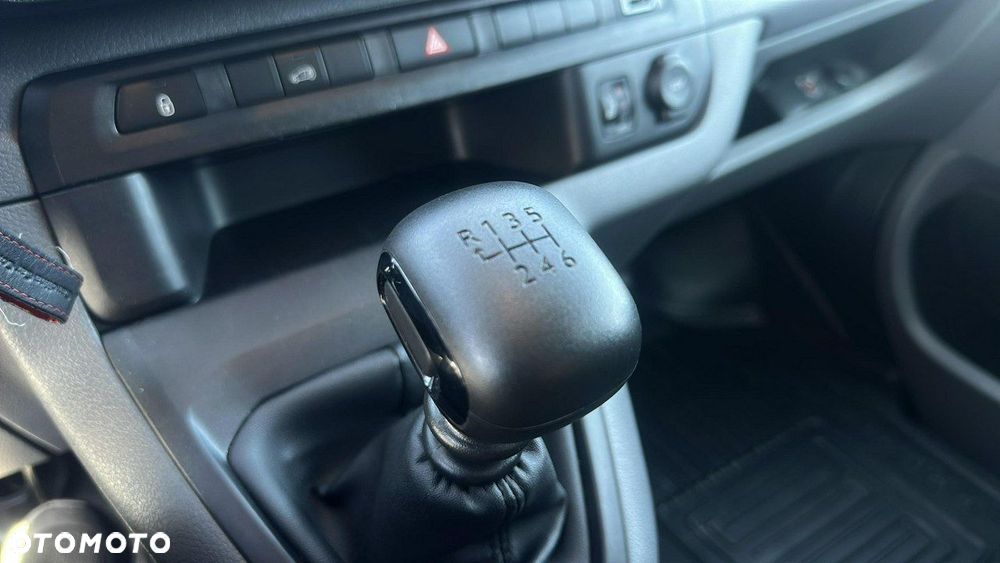 Toyota ProAce - 16