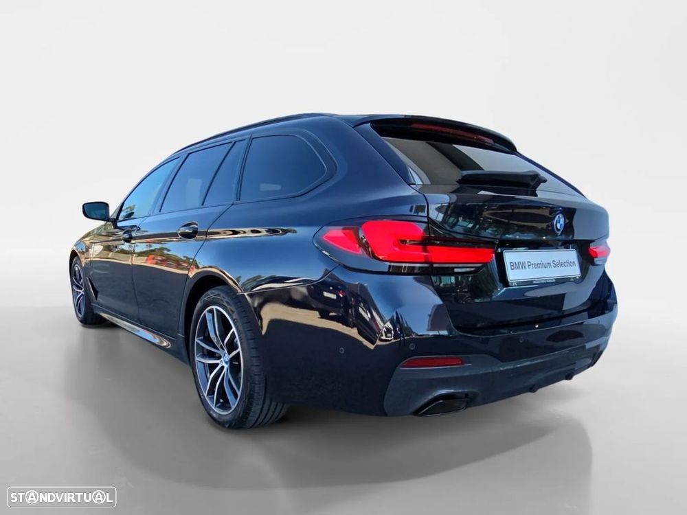 BMW 530 e Pack Desportivo M - 4