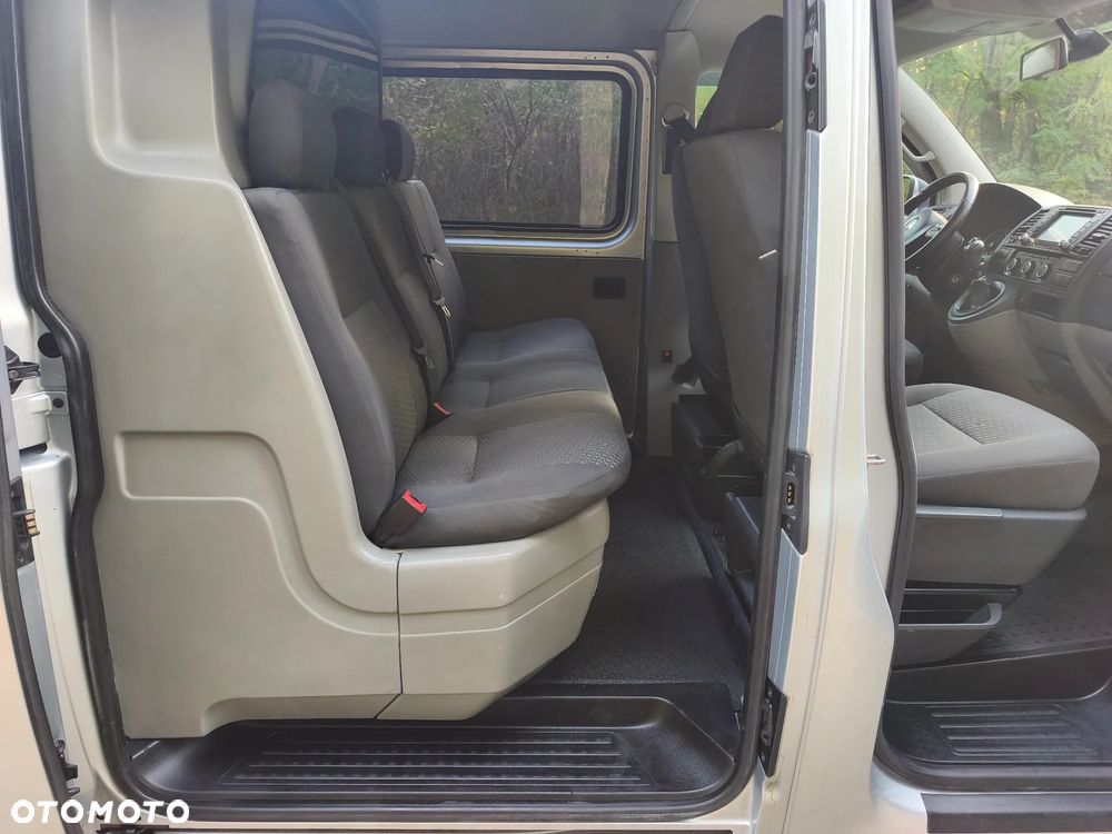 Volkswagen Transporter - 26
