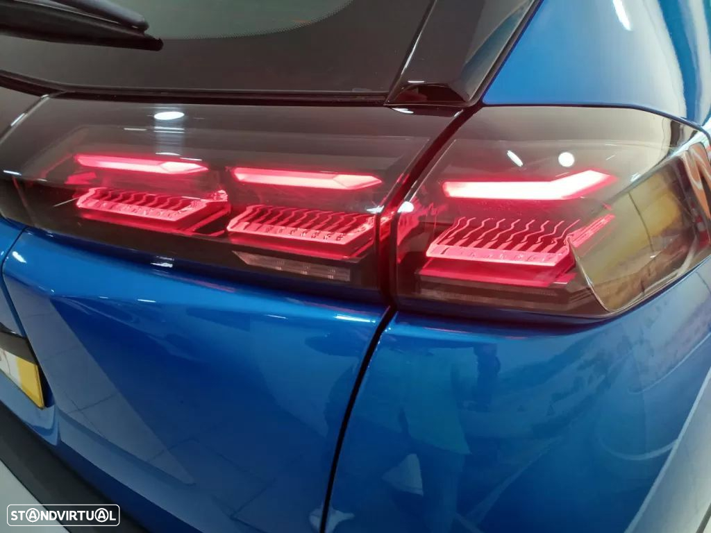 Peugeot e-2008 54 kWh Active - 32