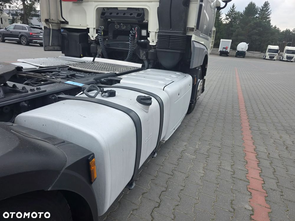 DAF XF 460 Super Space Cab Low Deck Mega/Standard siodło podnoszone - 18