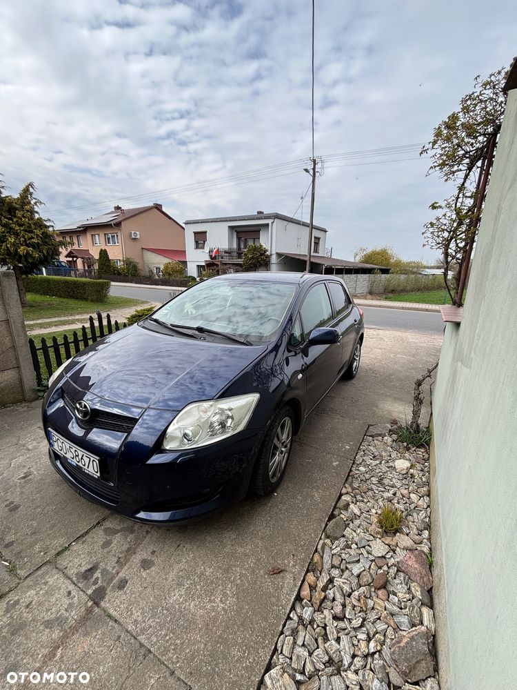 Toyota Auris 2.0 D-4D Premium - 1