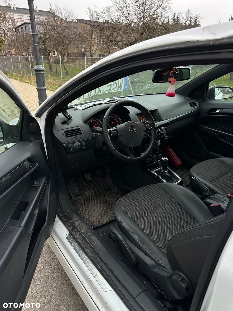 Opel Astra 1.6 Sport - 16