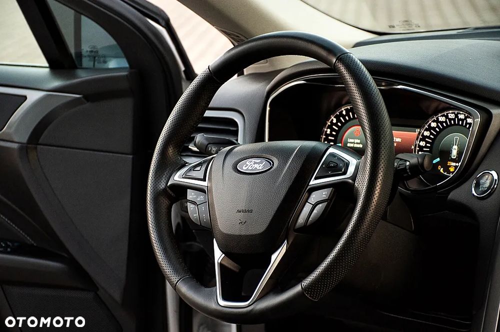 Ford Mondeo 2.0 TDCi ST-Line PowerShift - 24