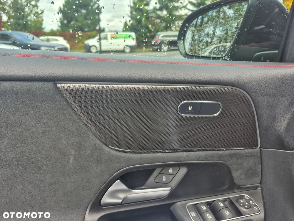 Mercedes-Benz GLB 200 AMG Line 7G-DCT - 20