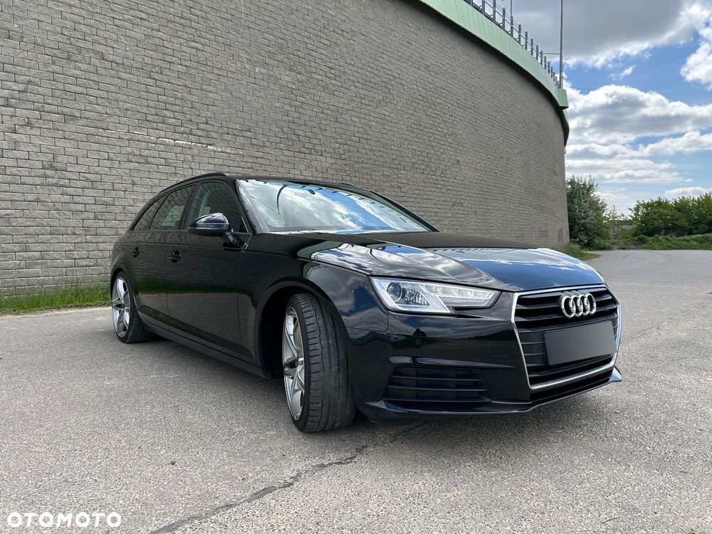 Audi A4 - 1