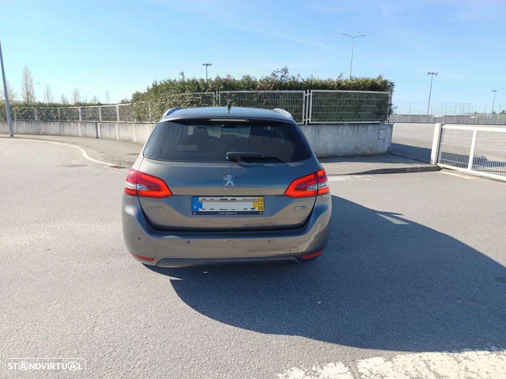 Peugeot 308 SW 1.6 e-HDi Allure - 27