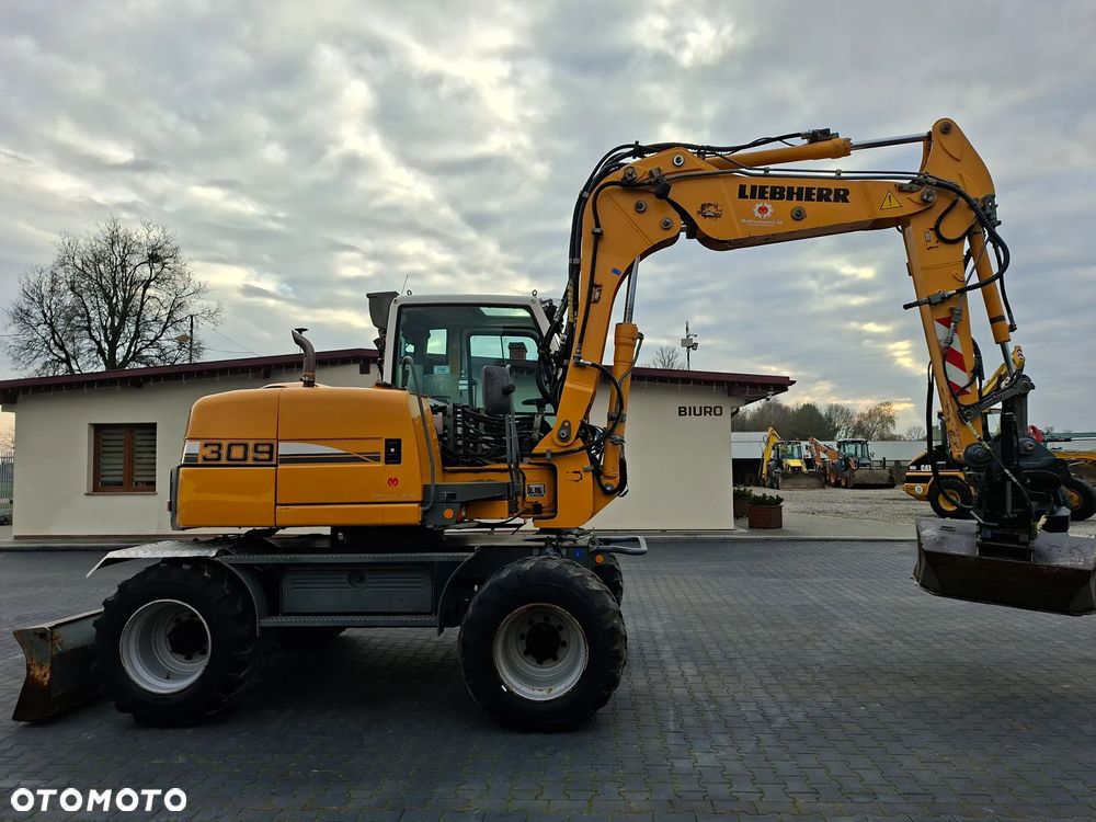 Liebherr A309 ROTOTILT - 5