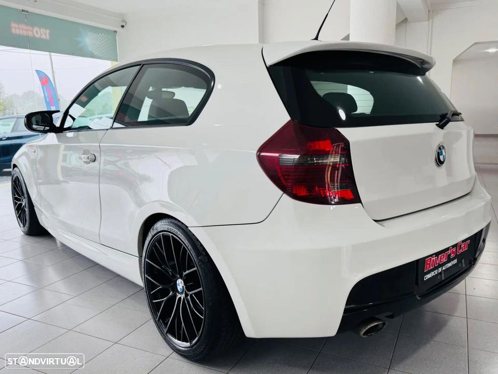 BMW 118 d Pack M - 13